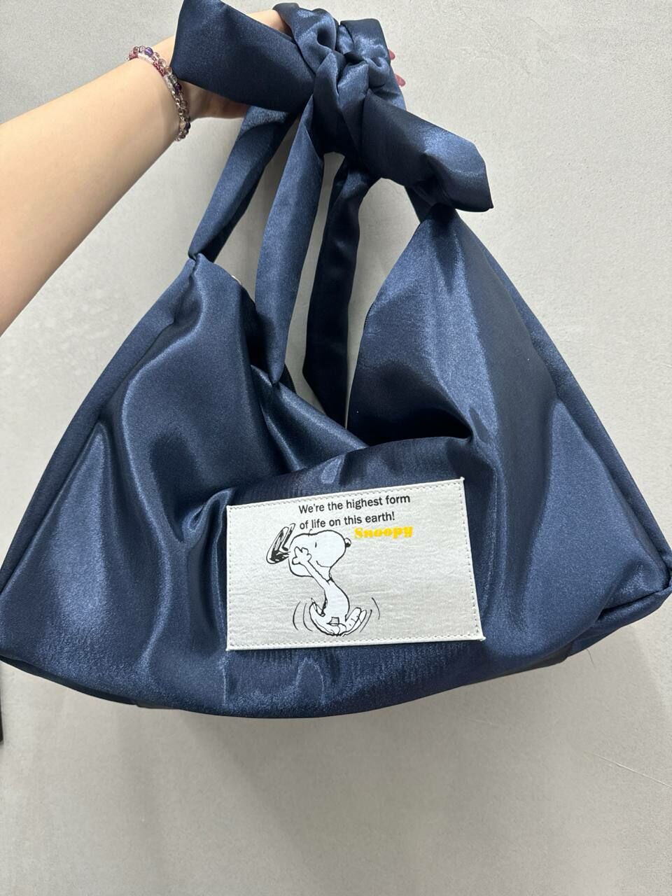 [S] LE.JUNEV PEANUTS SNOOPY SATIN RIBBON LARGE CROSSBODY,NAVY, SLJV193 (SLJV193)