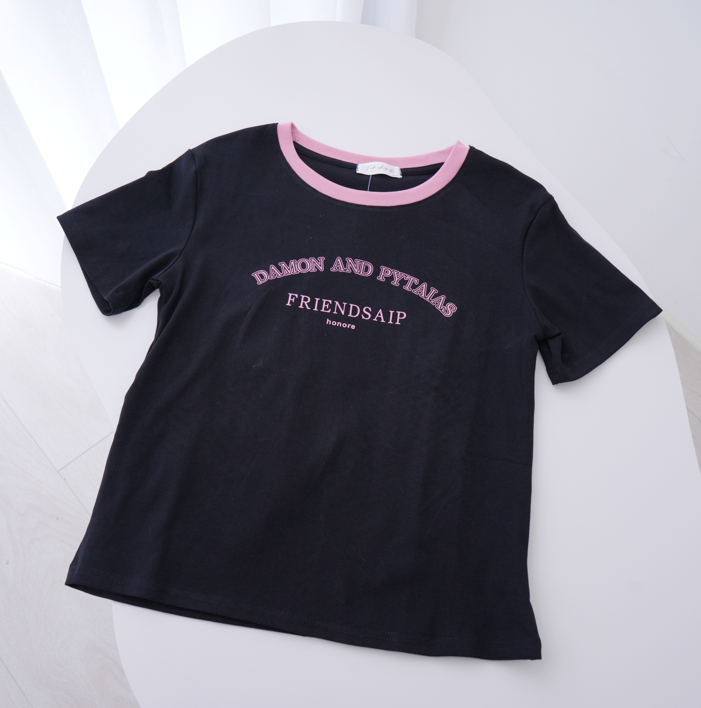 法朵Fado shop｜復古領撞色字母棉短版Tee 021B066 四色