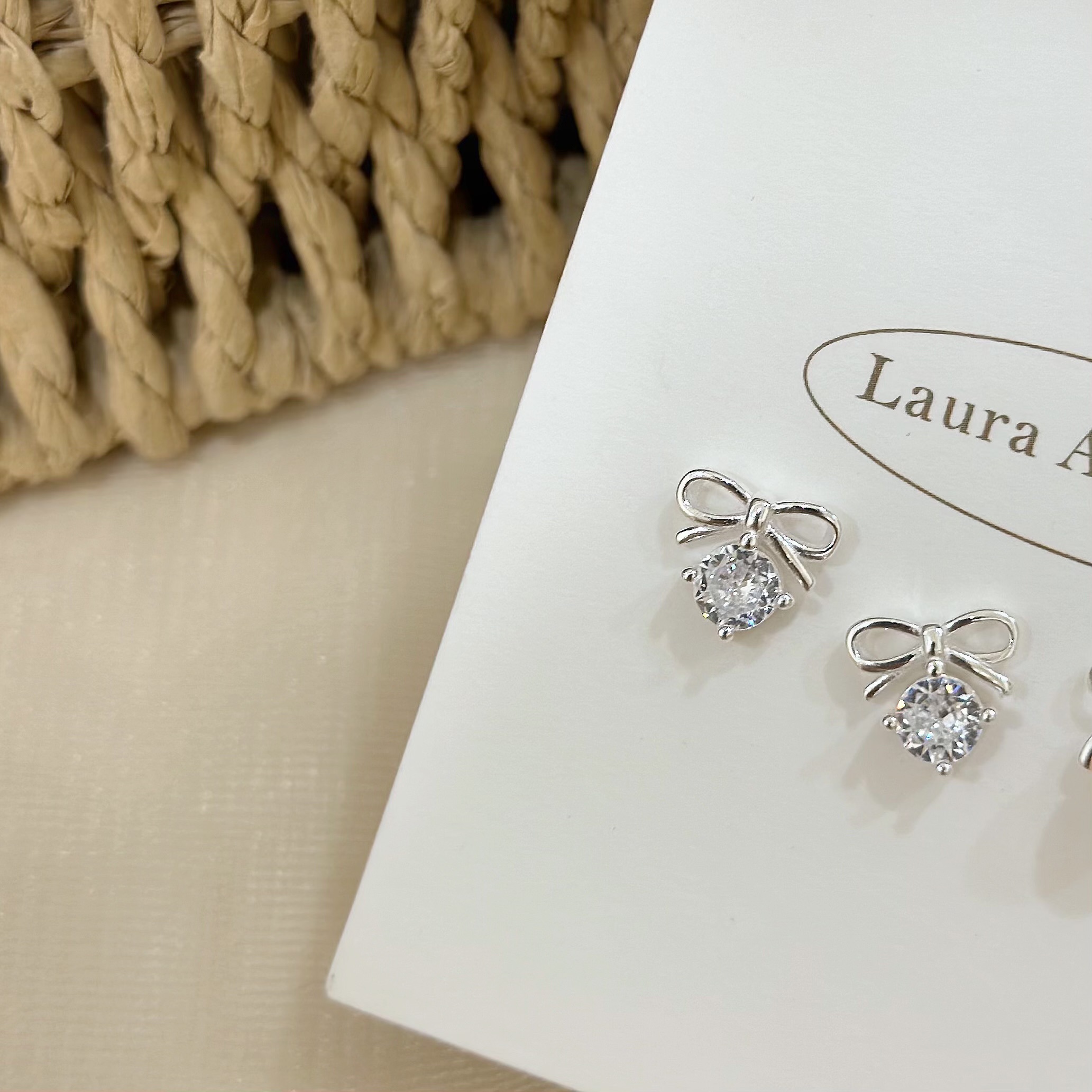 F65蝴蝶結單鑽純銀耳針