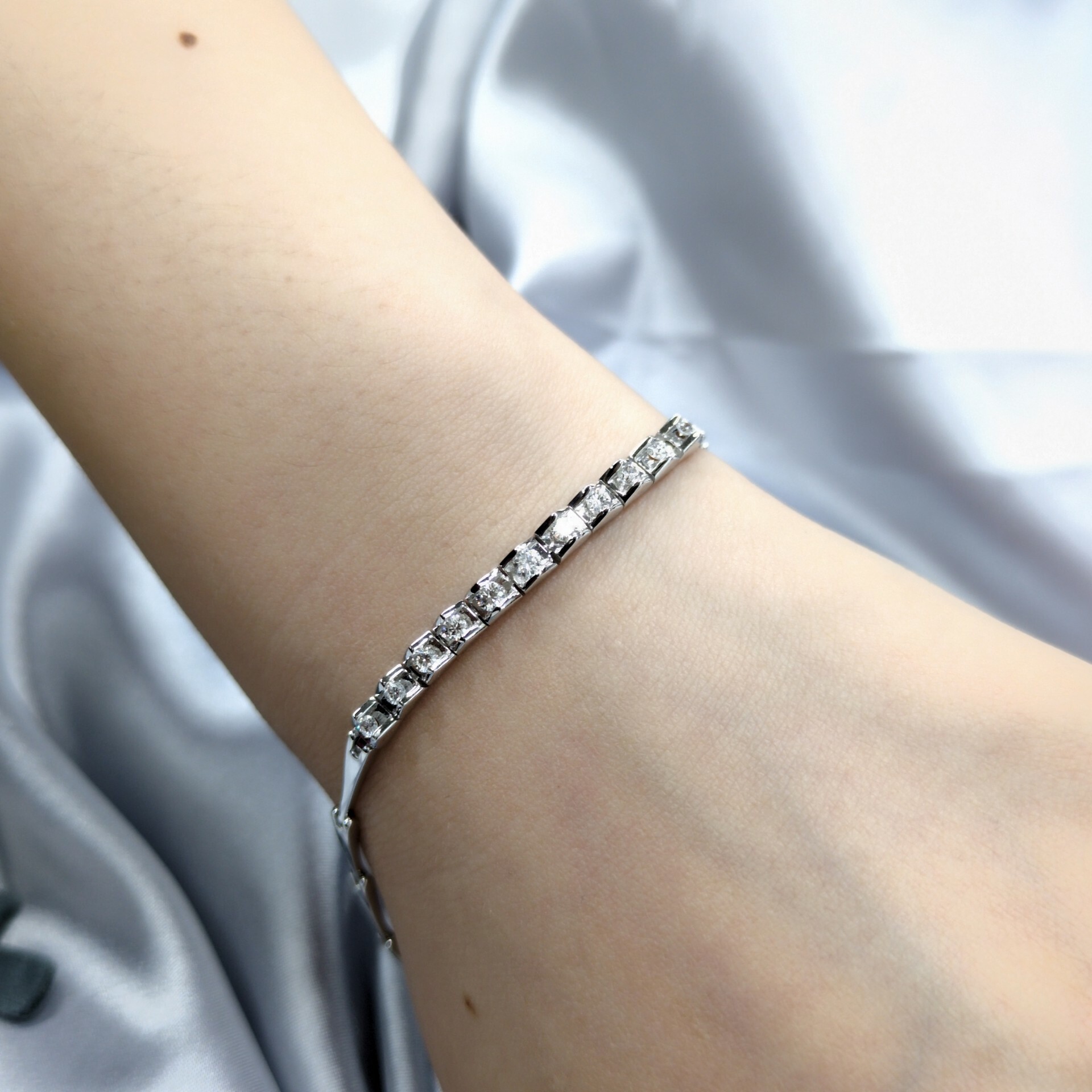 全新18K白金33份鑽石手鍊