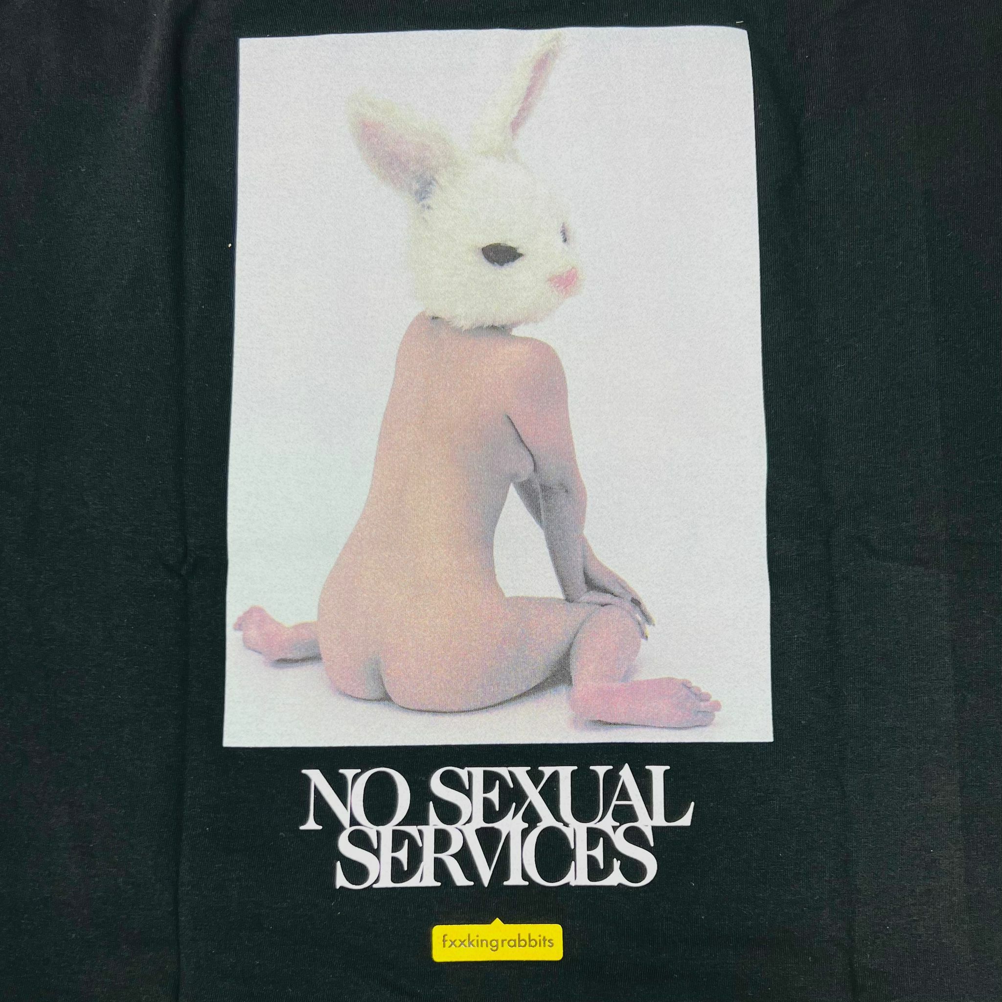 FR2 TEE BLK -XL (Instock)