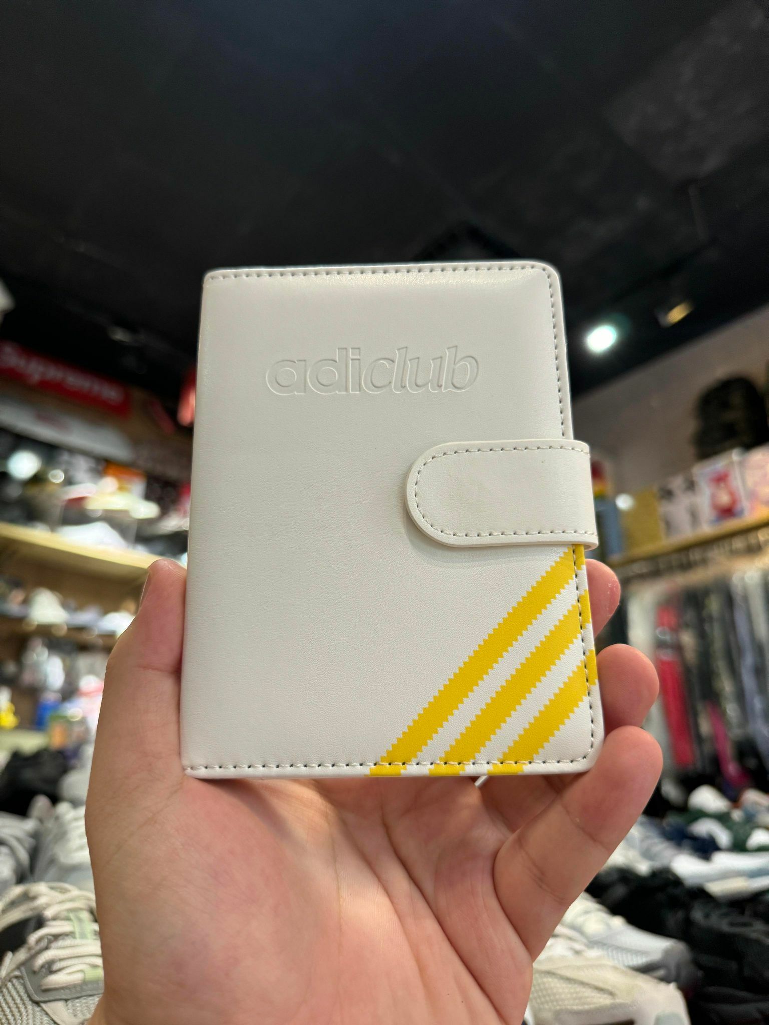 Adidas adiclub passport case 會員限定 護照夾 白黃