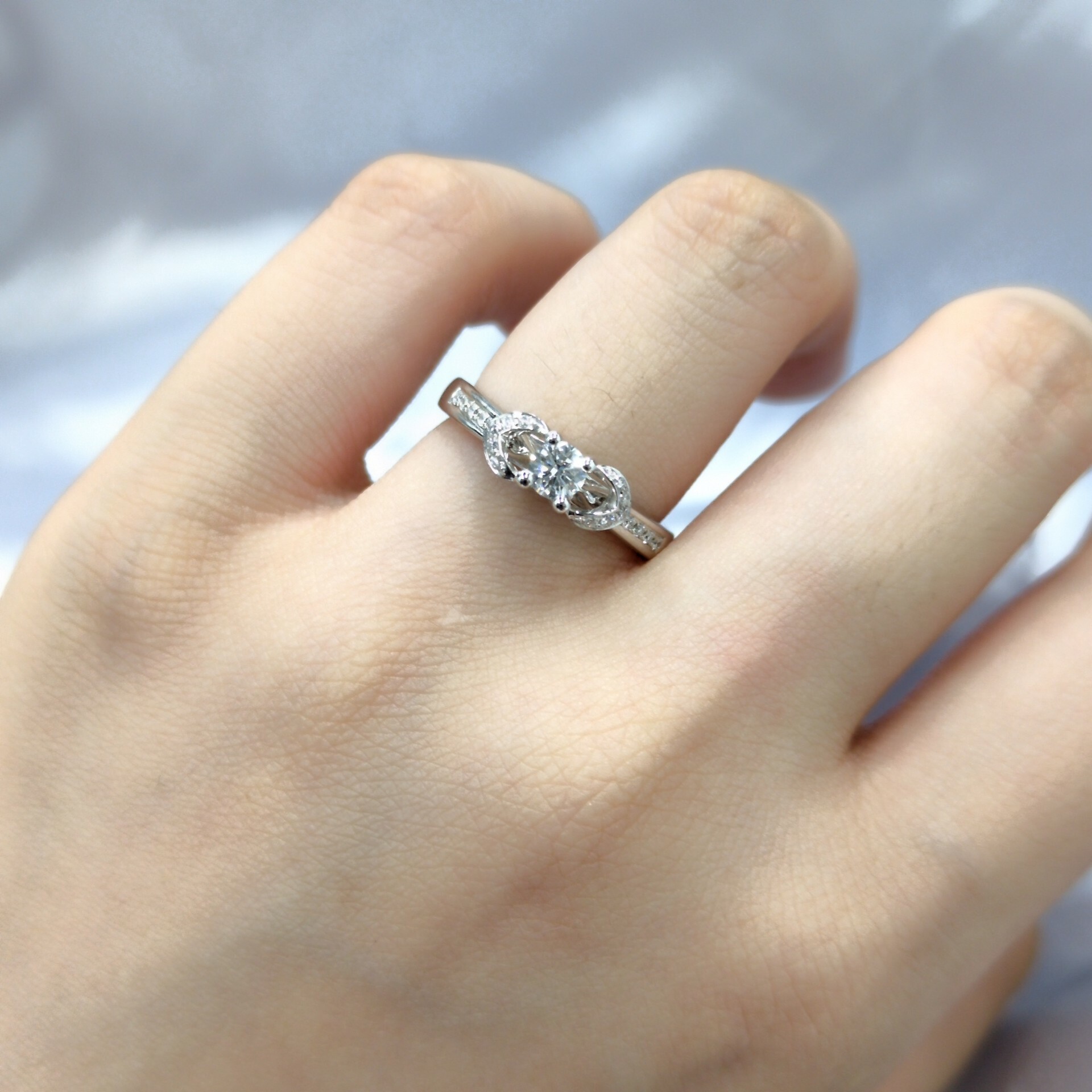 18K White Gold 0.18ct Diamond Ring