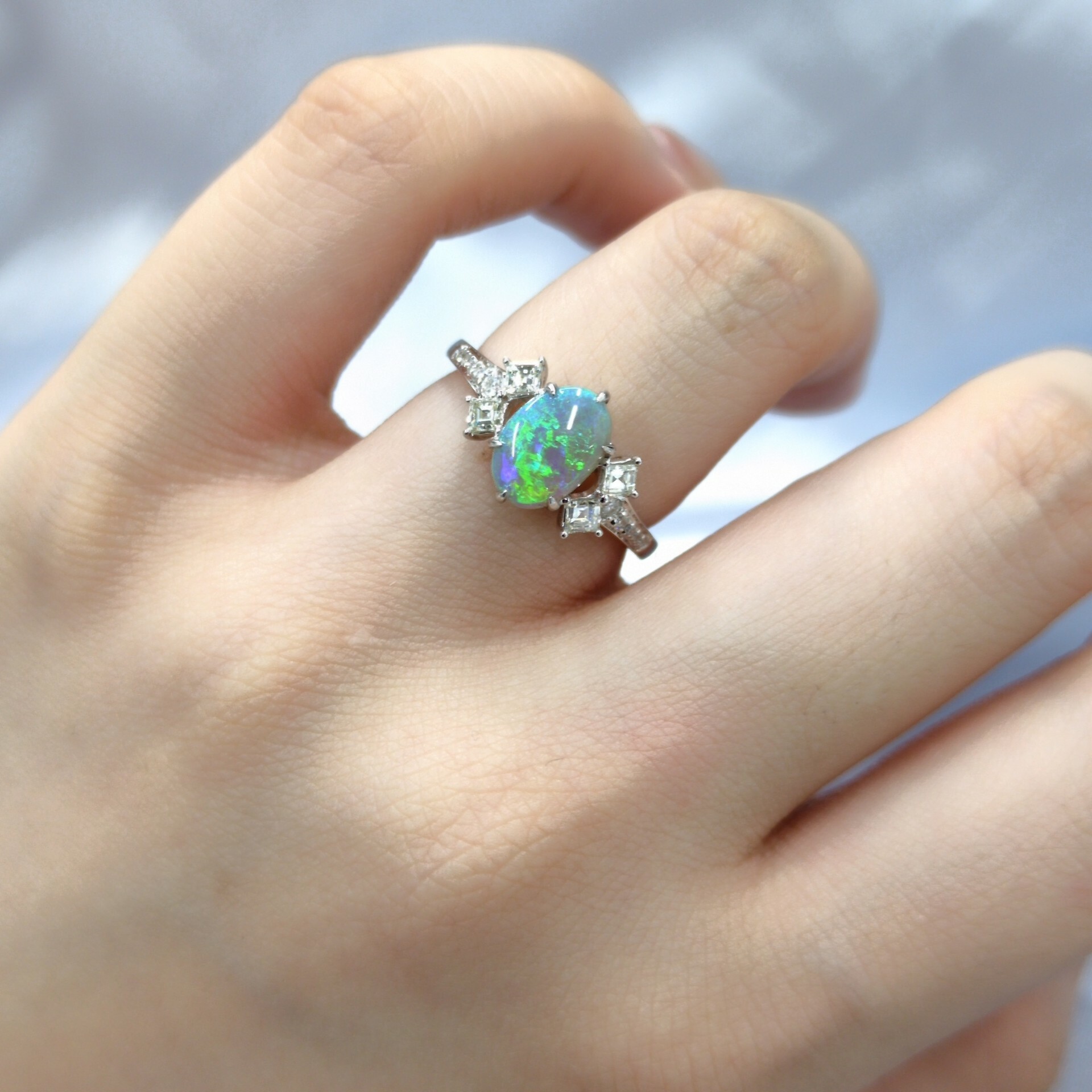 18K White Gold 0.69ct Opal and Diamond Ring