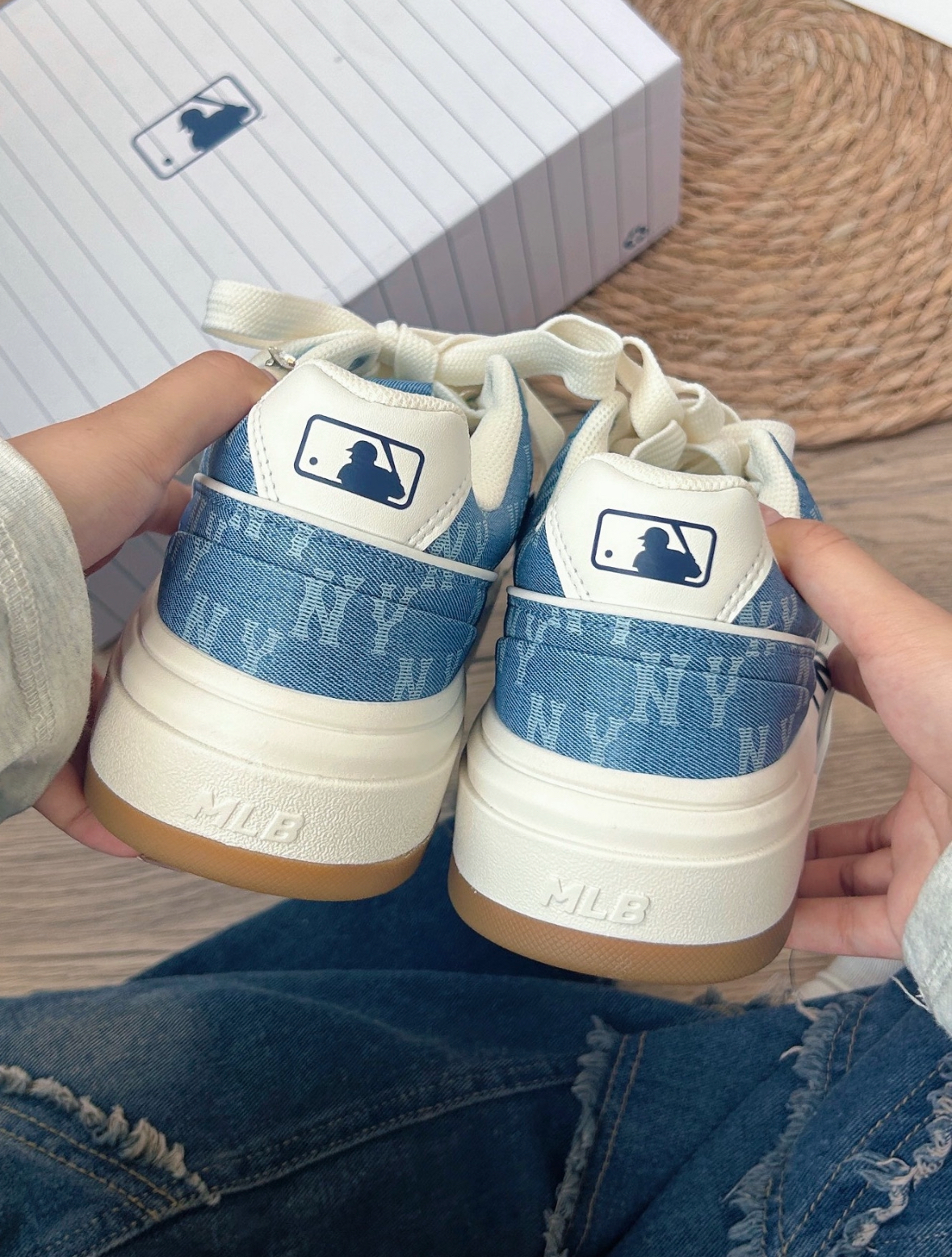 MLB Chunky Liner 紐約洋基隊 淺藍色 單寧 滿版老花 焦糖底 老爹鞋 學長鞋 NY/預購