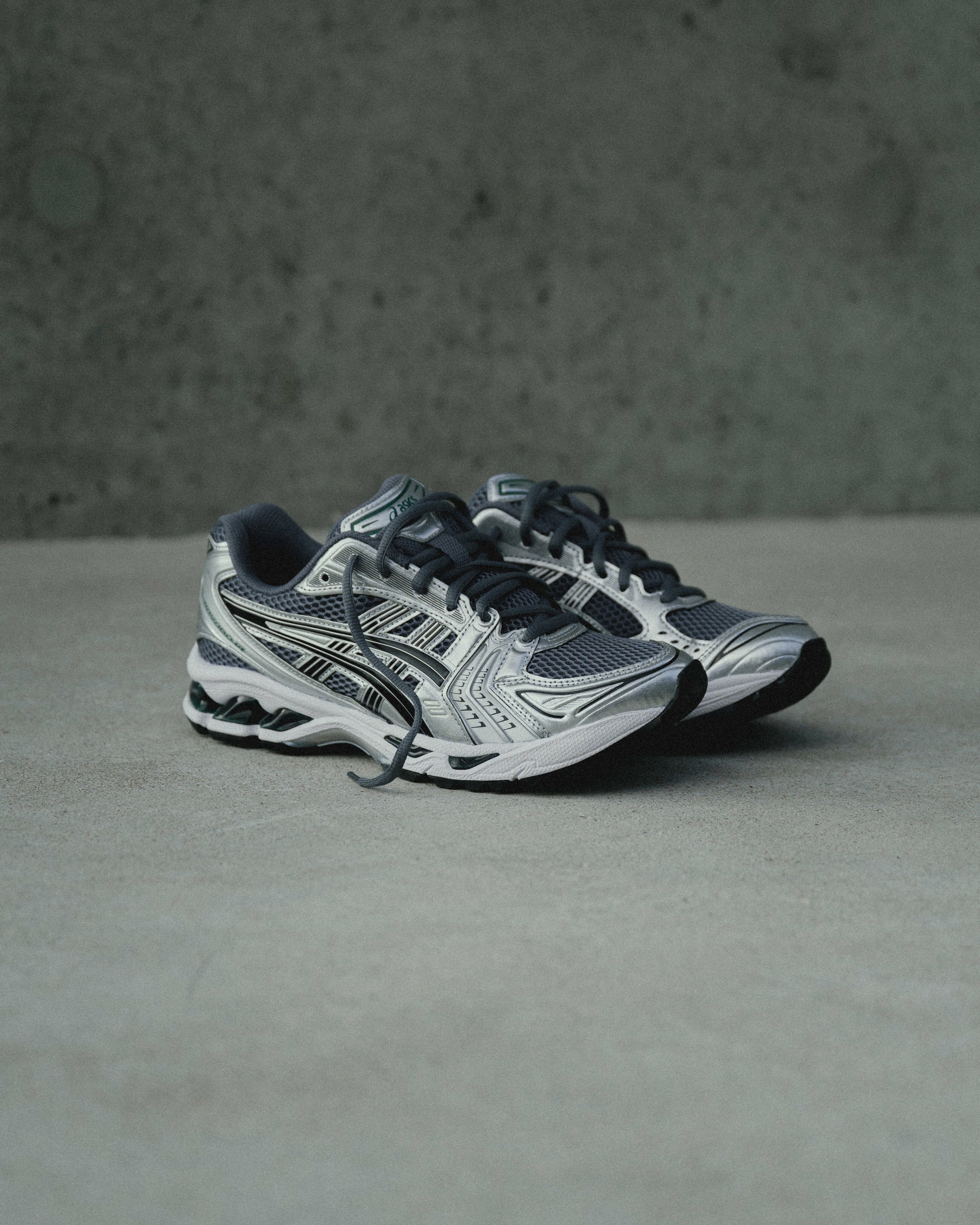 [現貨] ASICS GEL-KAYANO 14 Anthracite Metallic Silver | 1203A537-020