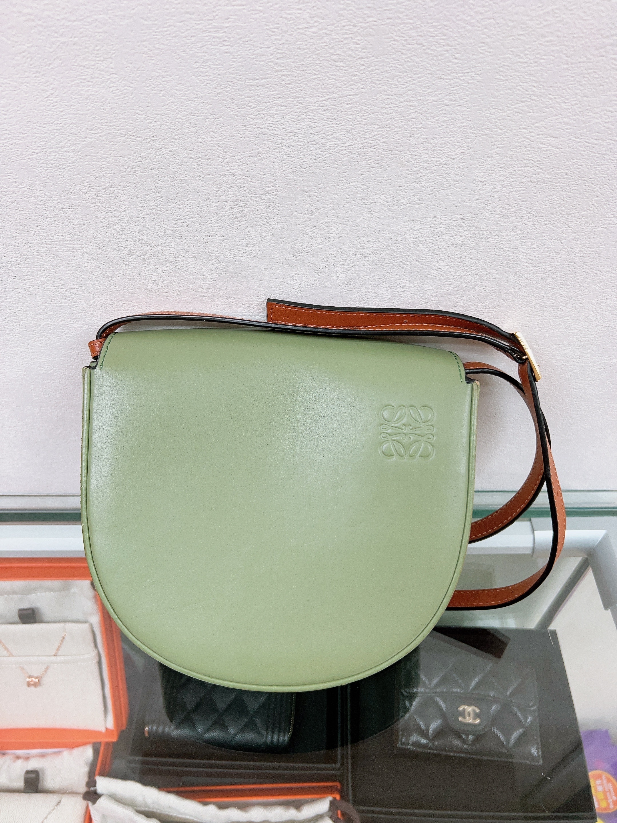 Loewe heel duo bag (avocado)