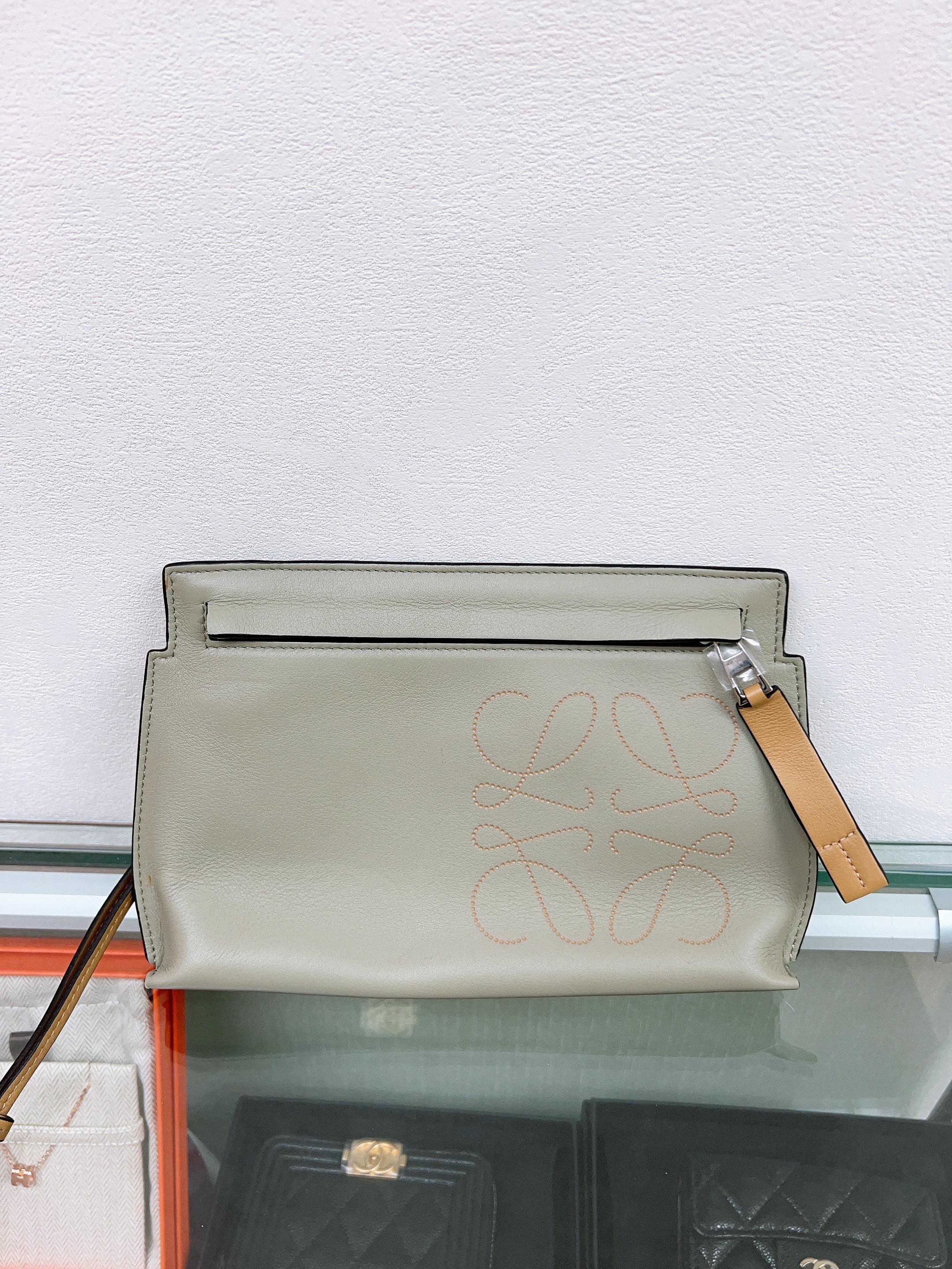 Loewe mini t pocuh (greyish green)