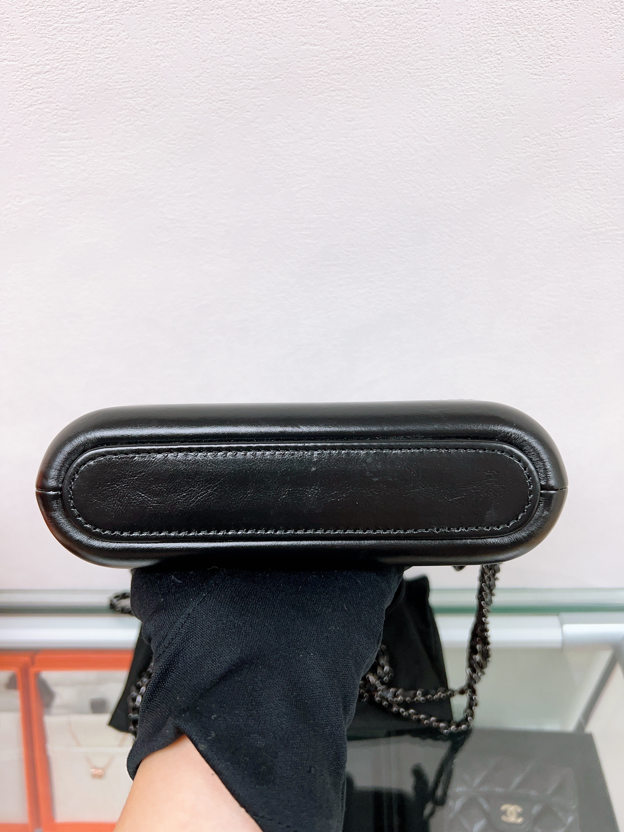 Chanel gabrielle woc wallet on chain (so black)