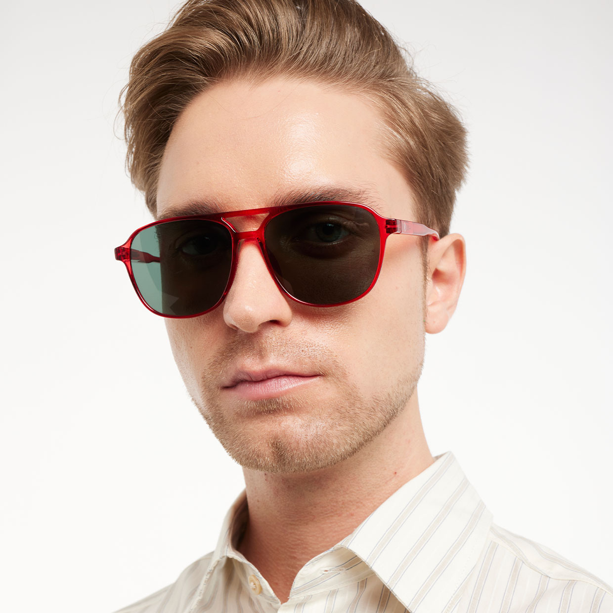 BARNER | Brad Glossy - Radiant Red Sunglasses