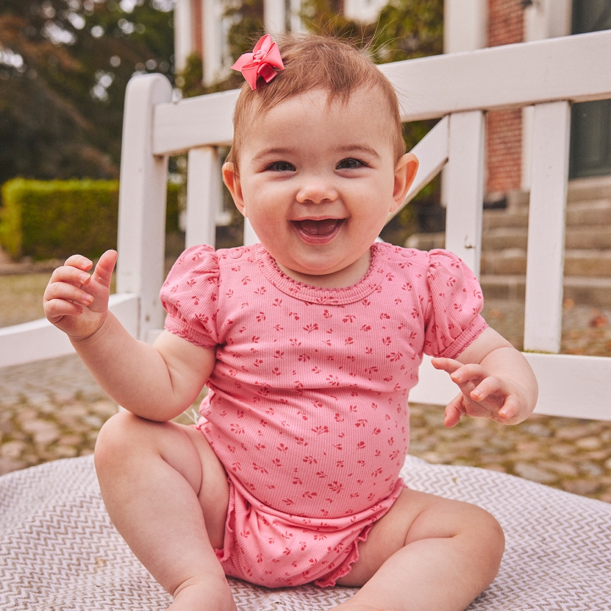 〖 Hust & Claire 〗粉紅小花公主袖包屁衣