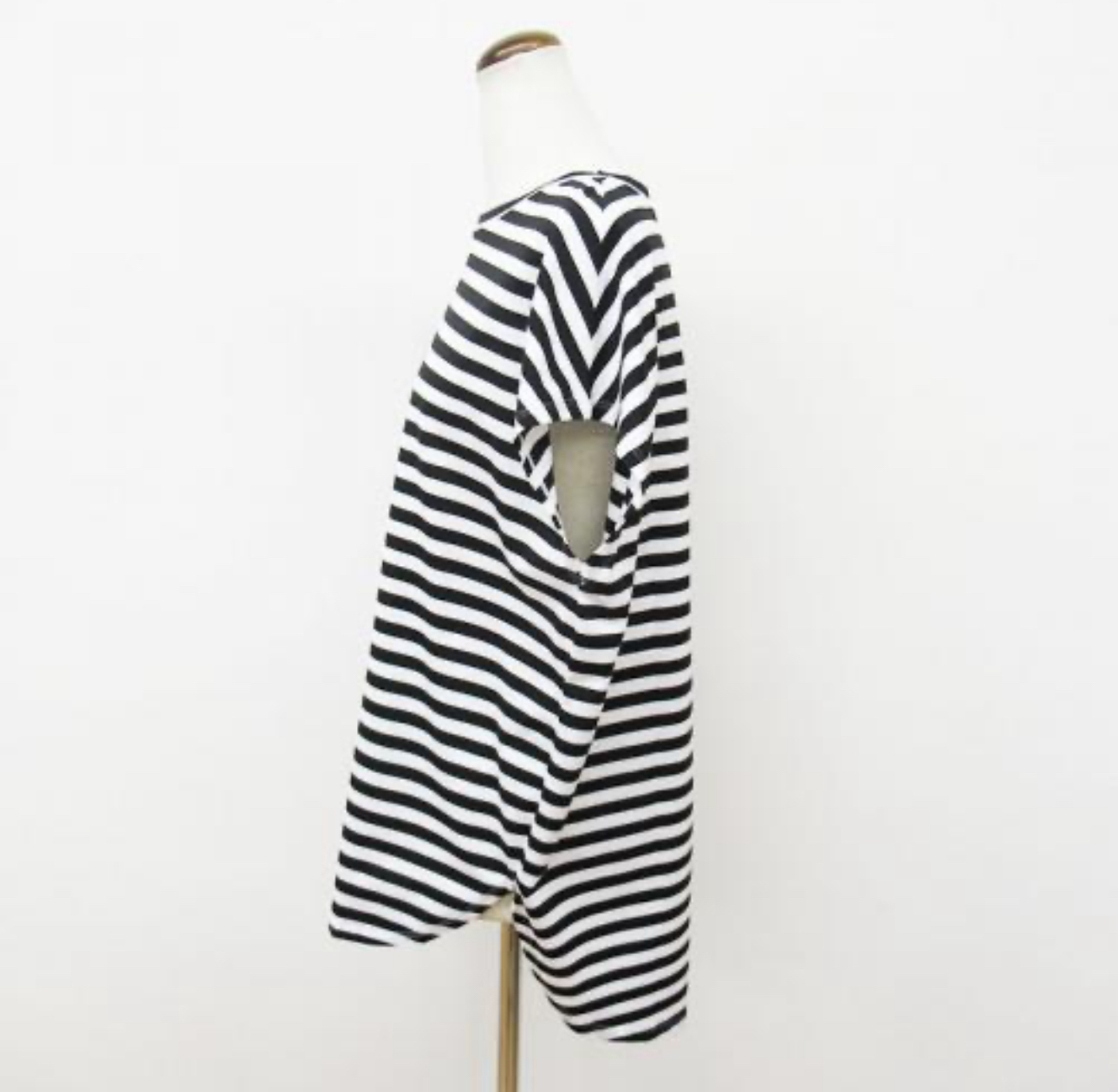 Vent’s 法式斜䄂寬版橫條上衣