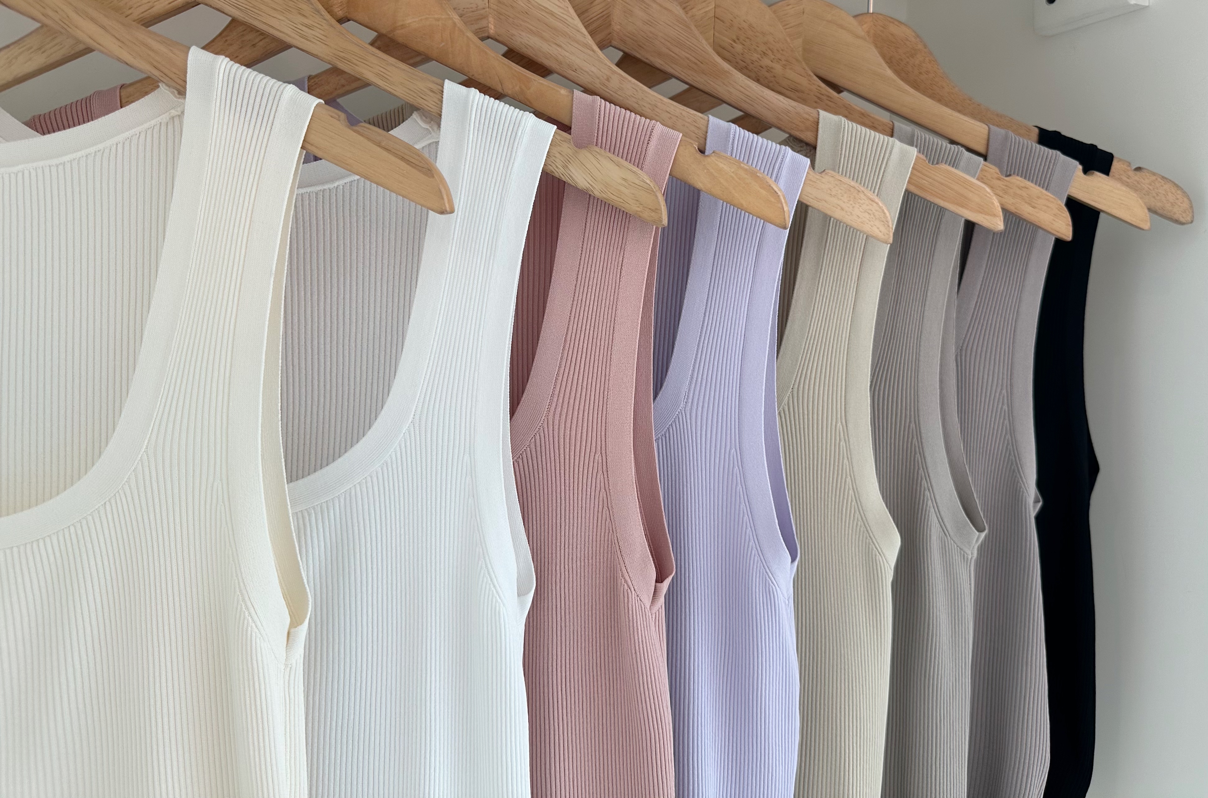 EMBOSSED STRIPED KNIT CAMISOLE