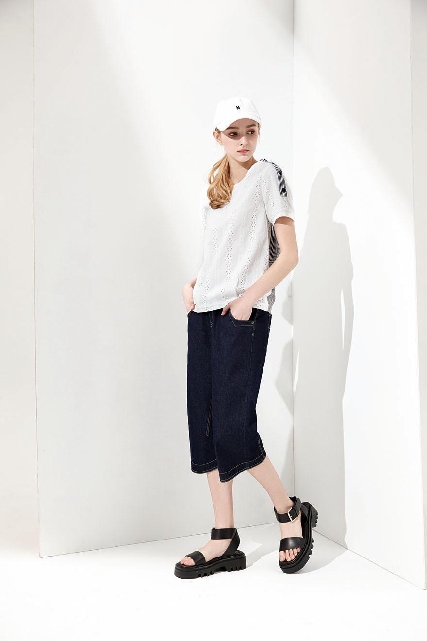 韓版綉花條紋拼接肩上釦子造型棉質修身上衣U6571