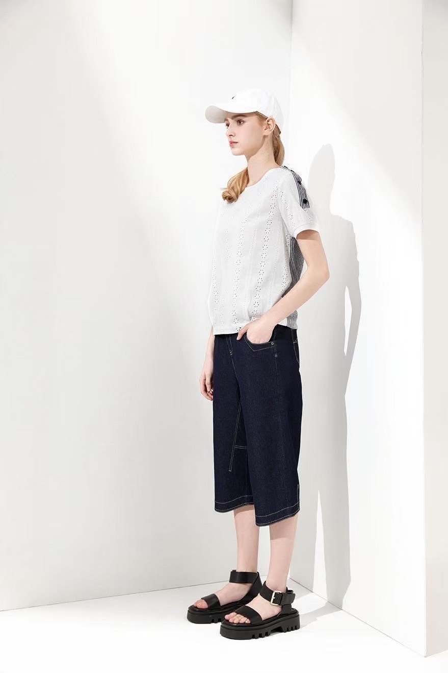 韓版綉花條紋拼接肩上釦子造型棉質修身上衣U6571