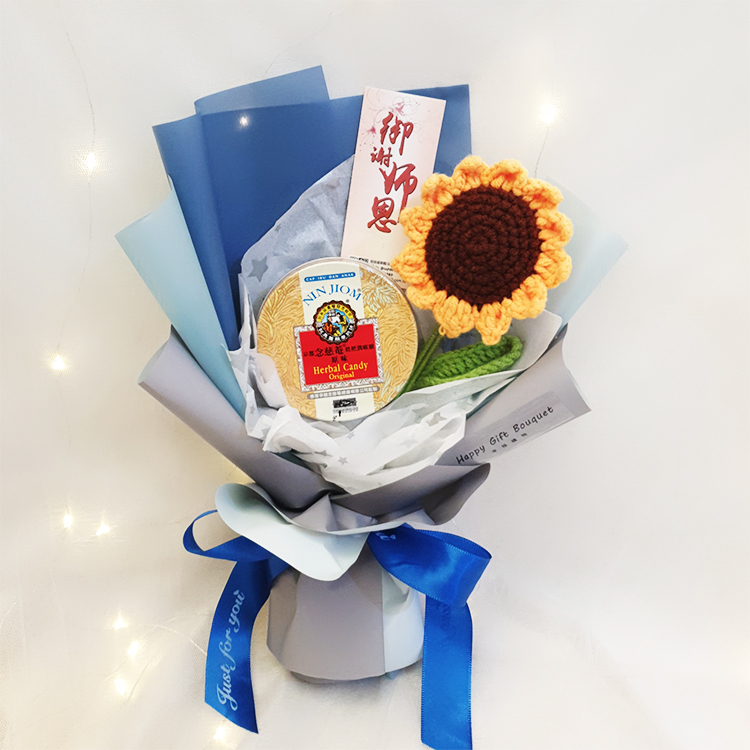 單入京都念慈庵潤喉糖花束(加針織花)