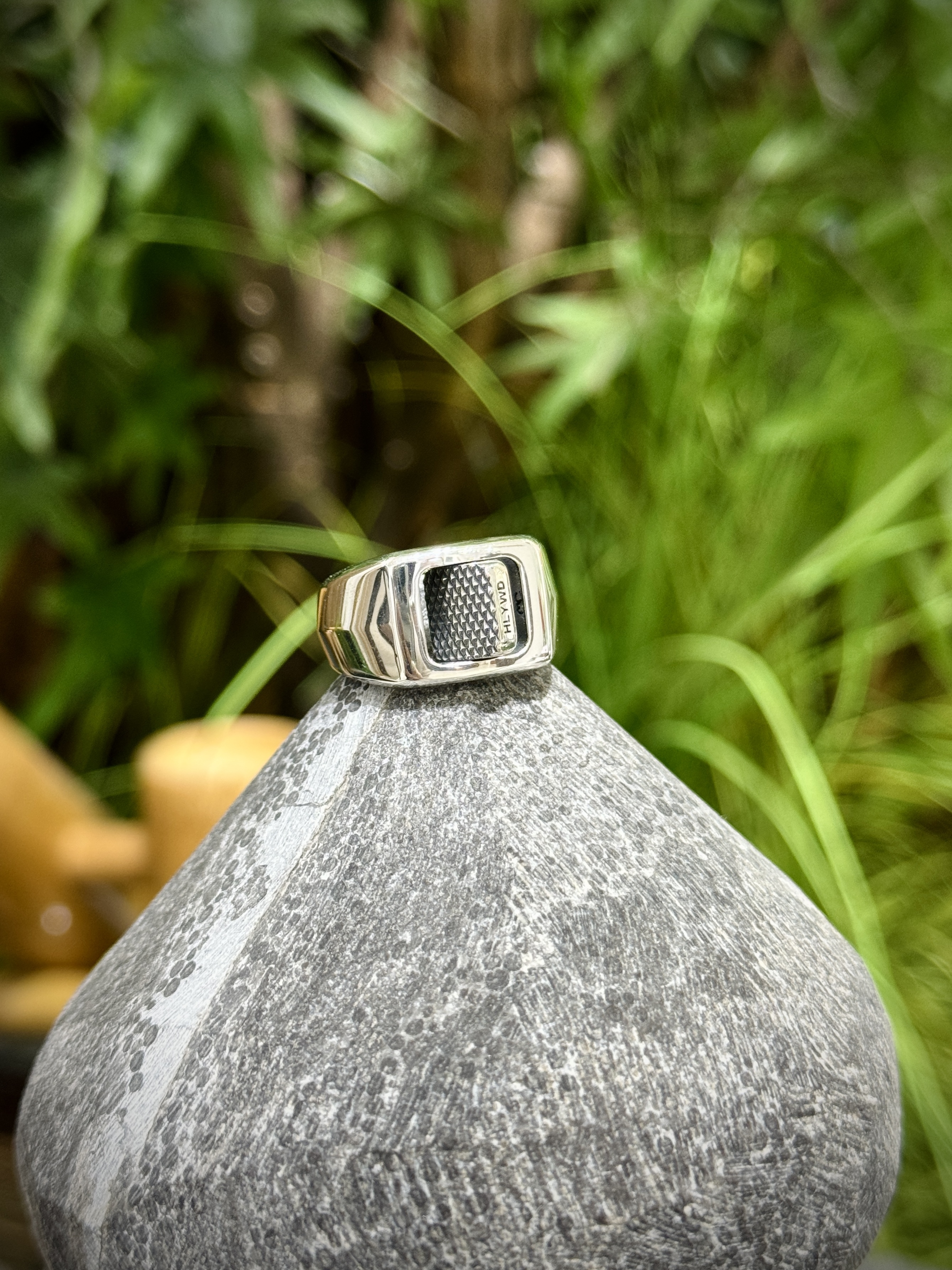 Flipity Dipity Ring Rosette/Goosebumps