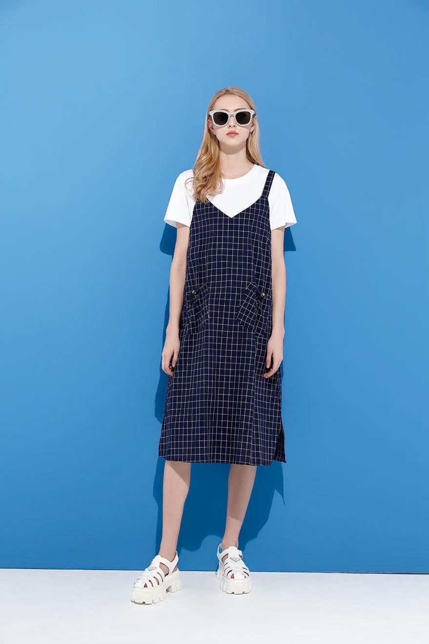 韓潮流純色T+格紋背心裙造型口袋（兩件式組合）洋裝U6671