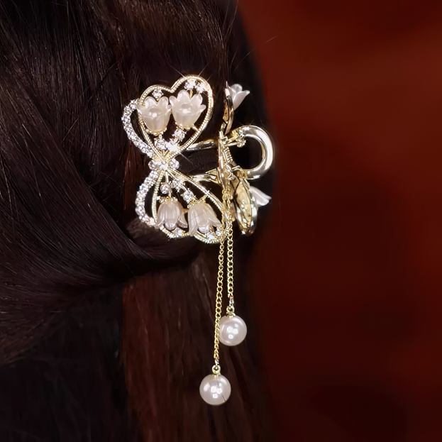Sweet Butterfly Lily-of-the-Valley Tassel Hair Claw