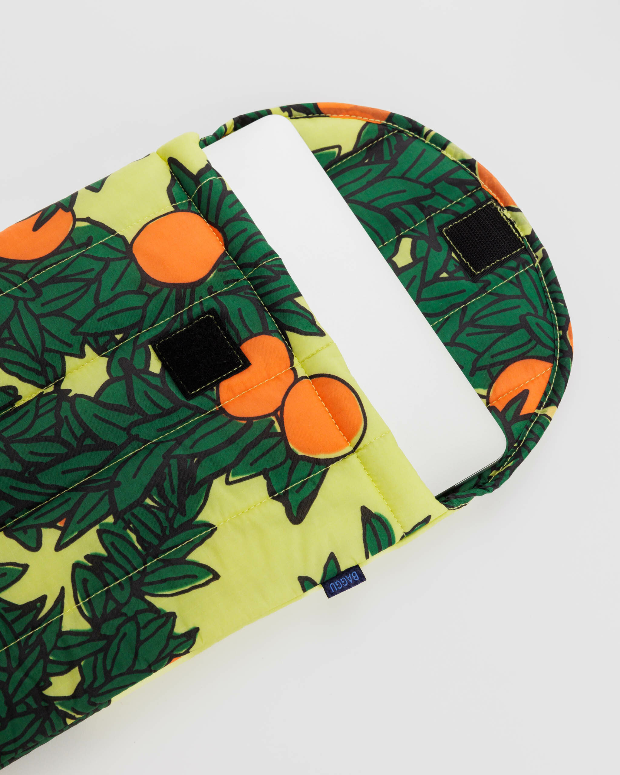 Puffy Laptop Sleeve 13"/14" - Orange Tree Yellow | BAGGU