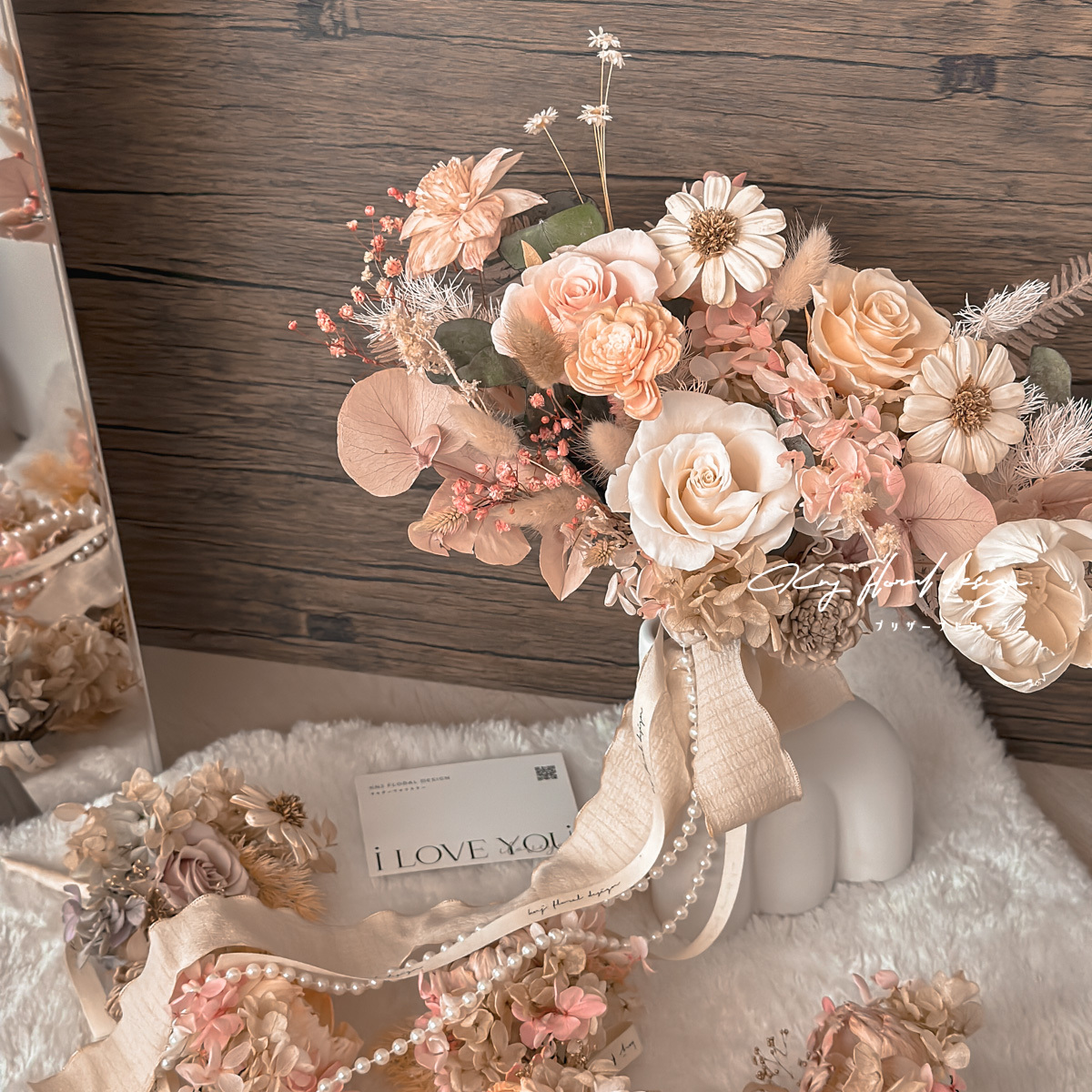 溫柔奶茶永生玫瑰手捧花－M號