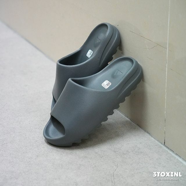 (現貨) Adidas Yeezy Slide - Slate Grey