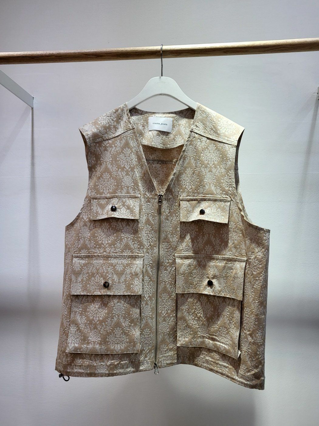 V領花紋背心褸 Crunky_youth-050V