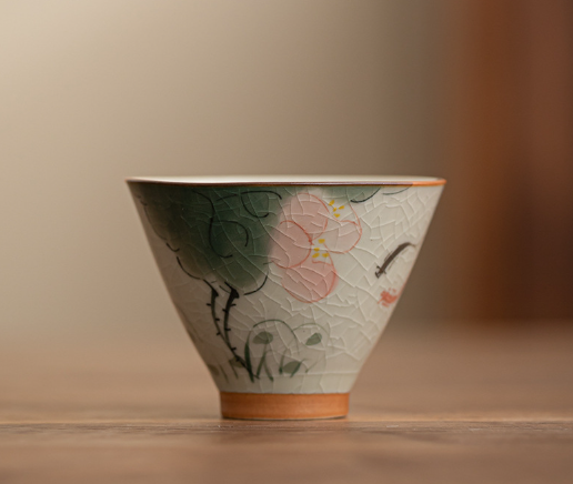 新款陶瓷茶杯（哥窑手繪--斗笠杯【魚戲】）