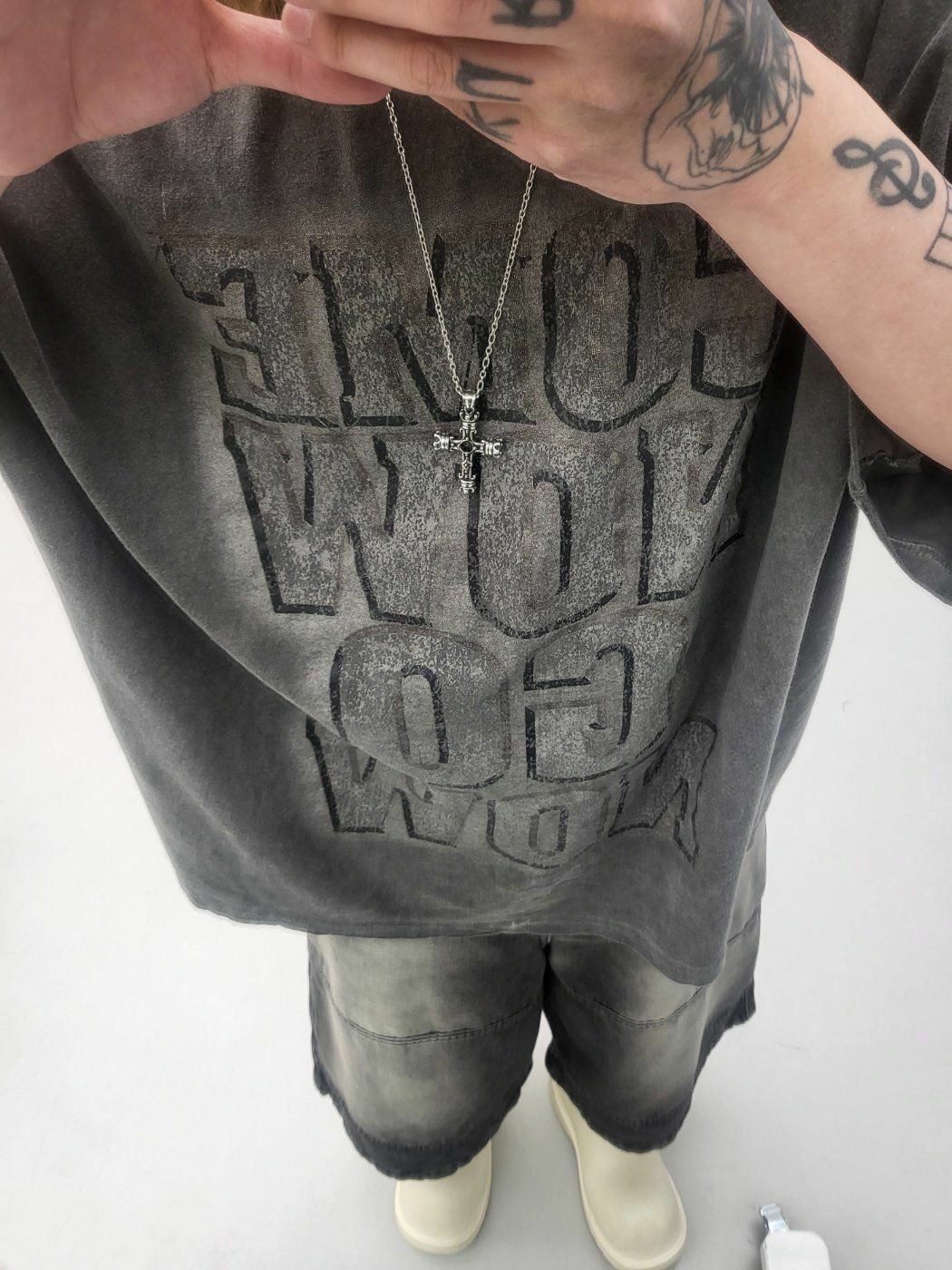 OverSize洗水英文字短袖Tee  GLAMOUR-022T