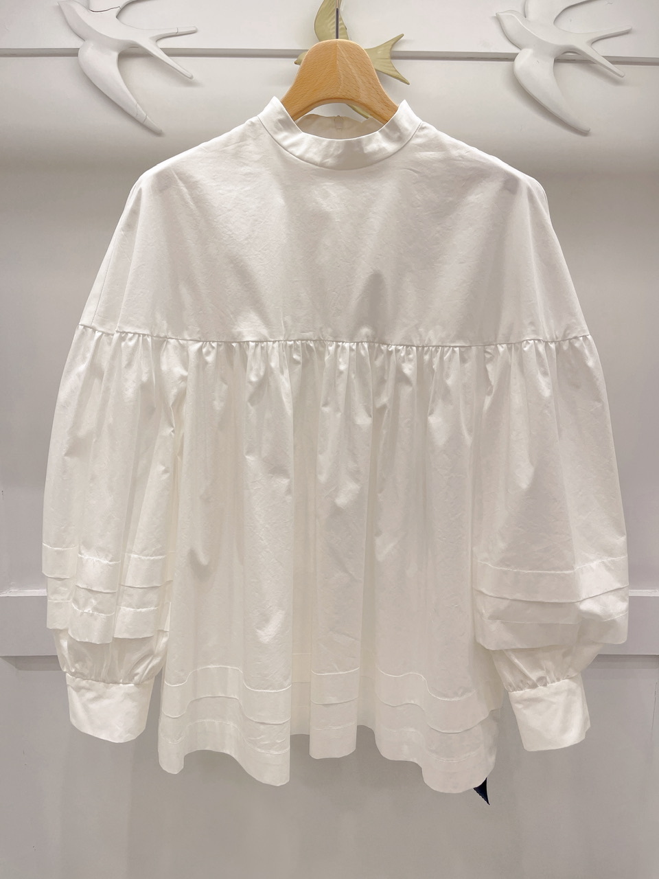 Dolly圓肩蓬袖款白杉