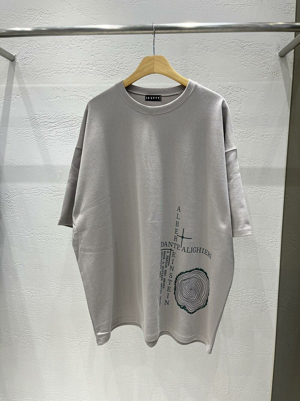 英文字圖案短袖Tee 10.GVTY-0128T