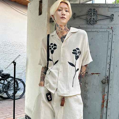 Naker花卉亞麻短袖襯衫