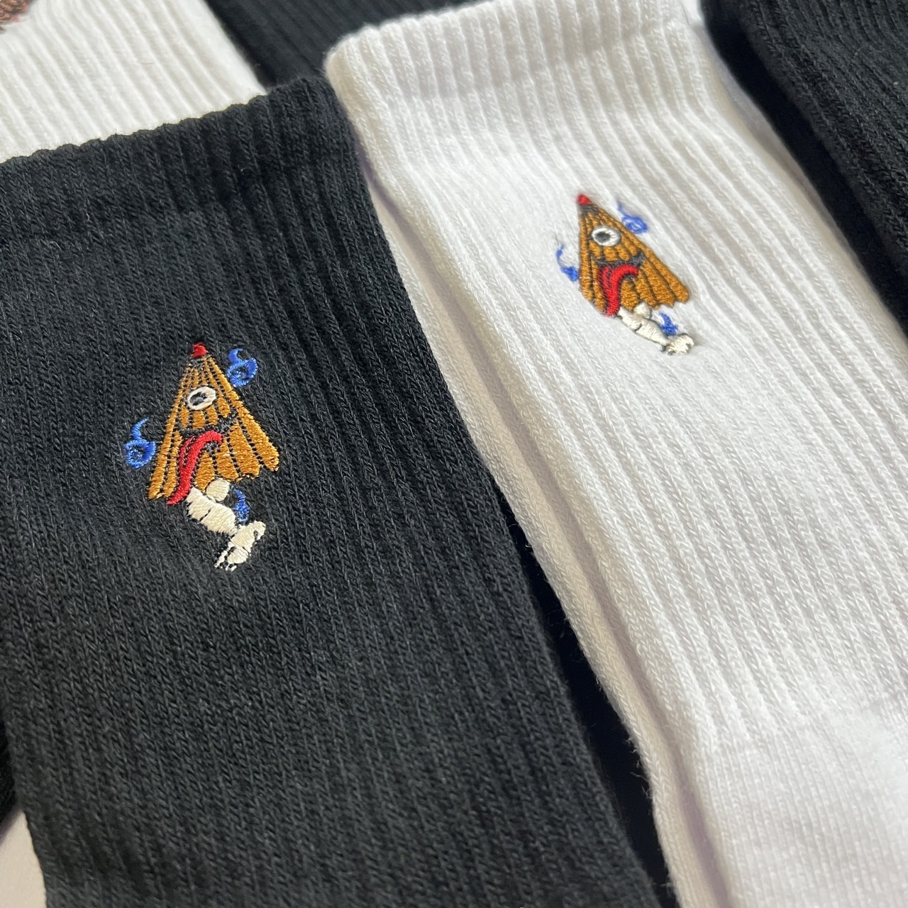 現貨|日系唐傘小僧刺繡毛巾襪【SCSXU4】