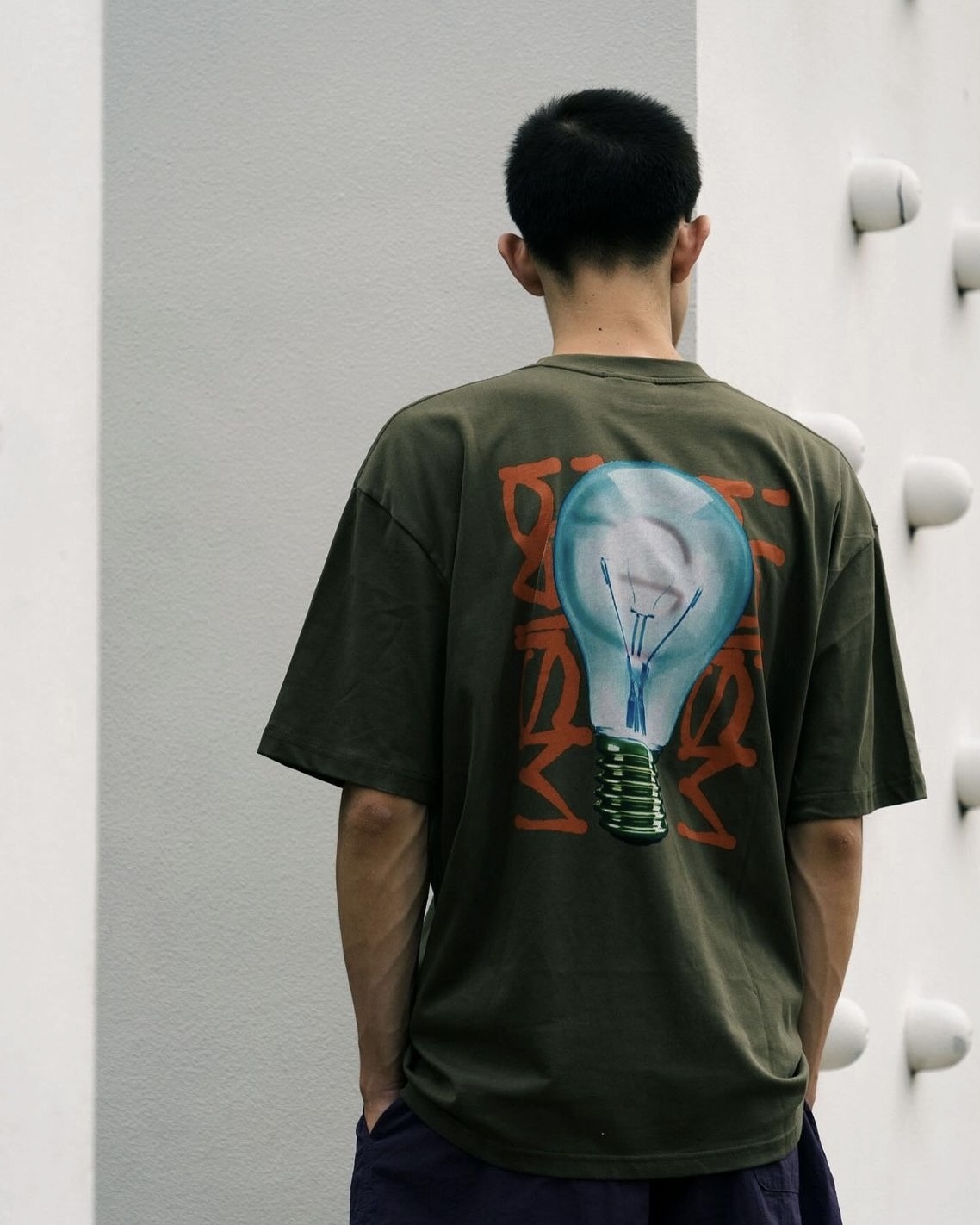 Idealism IDE Mark Bulb Tee Logo草寫 印花 素色 短袖 三色