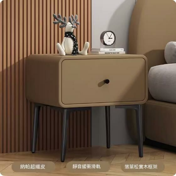 熱推實木床頭櫃（卡其色）（尺寸：長50x寬40x高50cm）