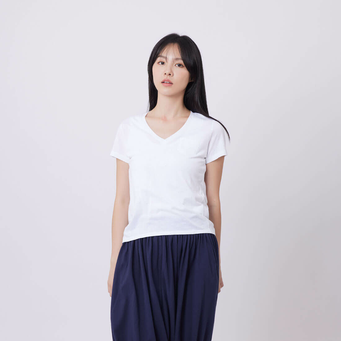 星彩棉V領燕尾口袋T恤上衣白