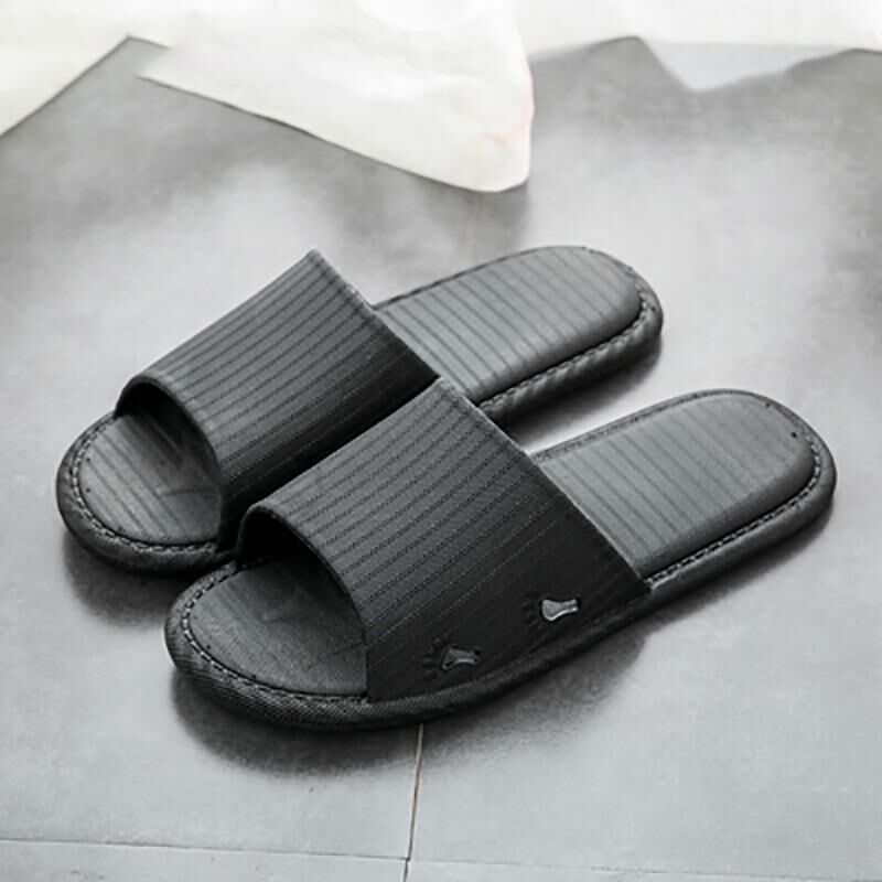 Popular home non-slip soft-soled slippers (40-45 sizes, black) [please contact customer service to confirm the delivery size after placing the order]