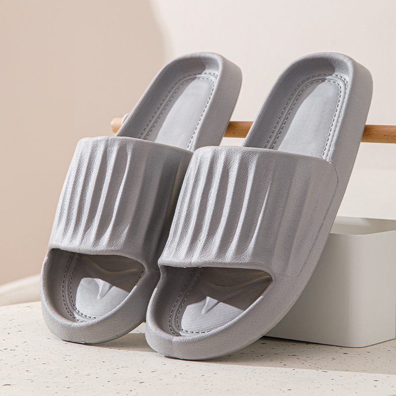 Popular home non-slip soft-soled slippers (40-45 sizes, gray) [please contact customer service to confirm the delivery size after placing the order]