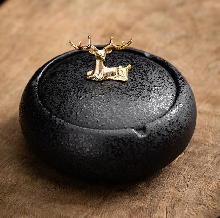 Hot push ashtray (Jinlu ashtray-rust black (with cover))