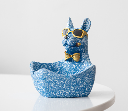 Hot-recommended resin ashtray home furnishings (Kukugou ashtray---Tianlan)