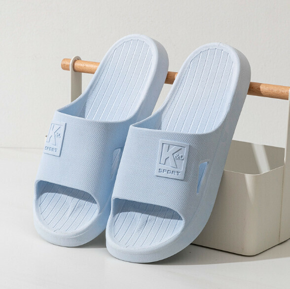 Hotly recommended non-slip thick-soled sandals (sky blue - letter style) [size 36-41] [contact customer service after placing the order to confirm the delivery size]