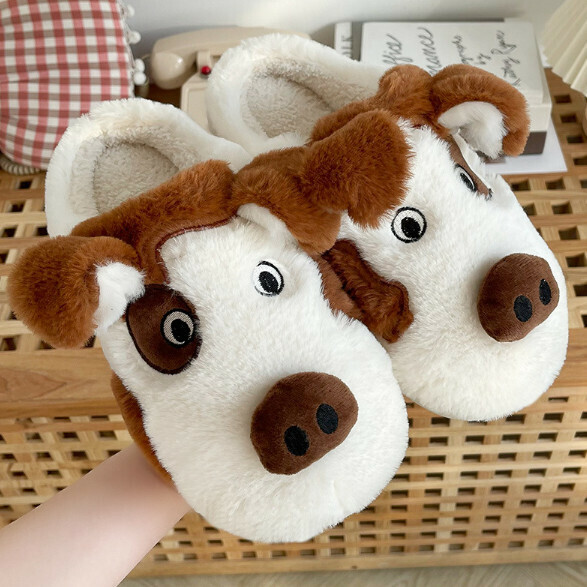 Hotly recommended anti-slip plus velvet warm cotton slippers (green brown-little pig) [size 42-45] [contact customer service after placing the order to confirm the delivery size]