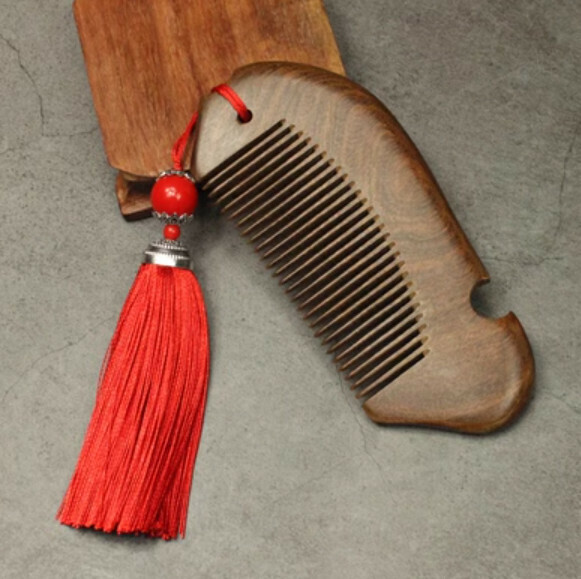 Hot Push Wood Comb [Black Gold Sandalwood Fish Comb]