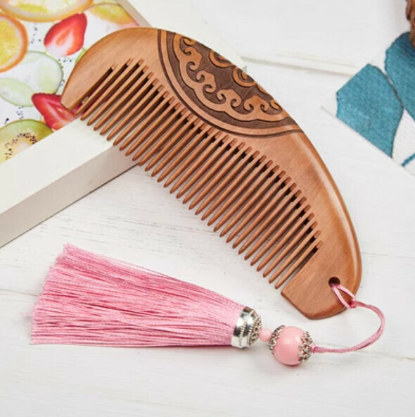 Hot push wooden comb [pink small moon comb]