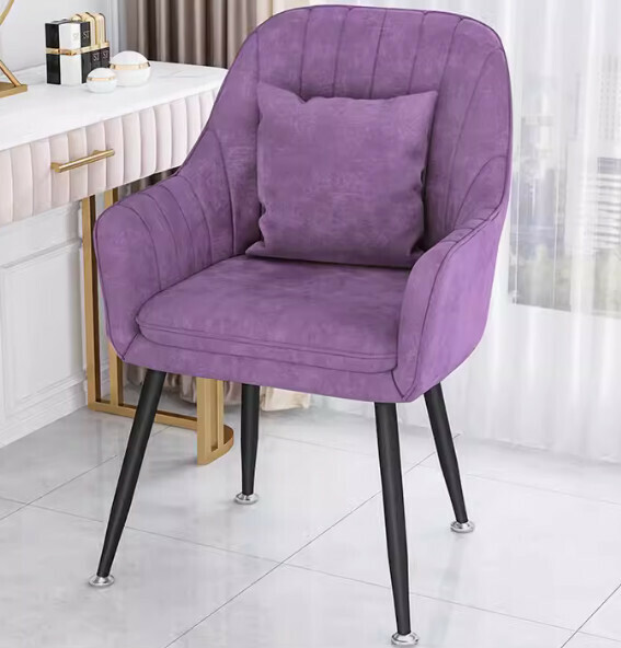 Hotly recommended backrest makeup chair (dark purple-black legs + pillow)