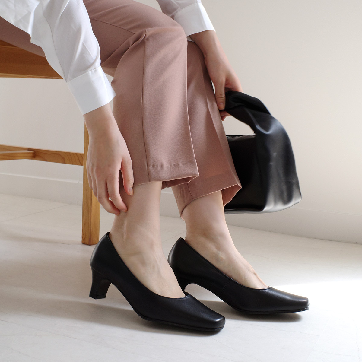 Ms. Jeune 日本真皮女用商務素面高跟鞋5公分
