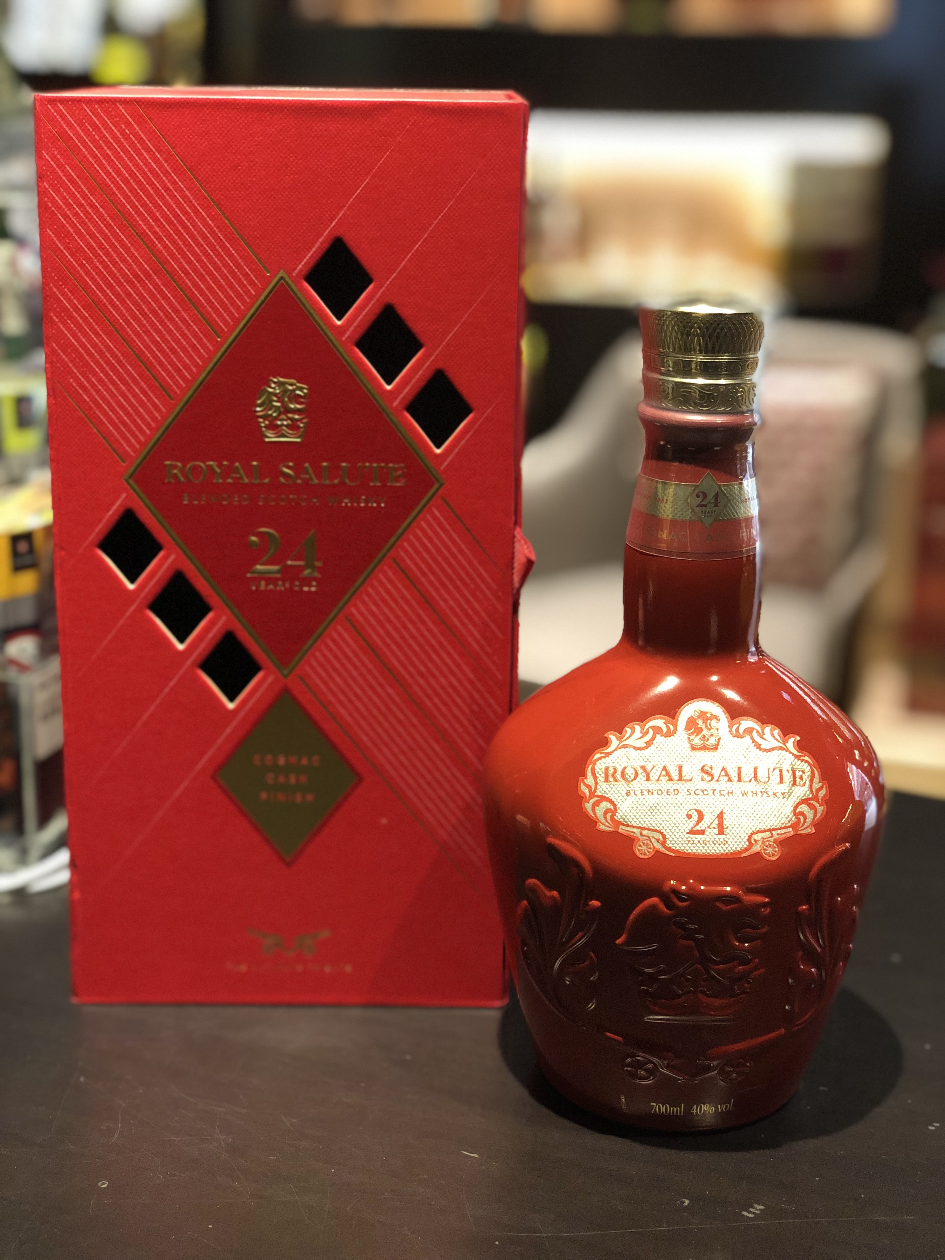 ROYAL SALUTE 24Year Blended Scotch Whisky皇家禮炮   干邑桶威士忌