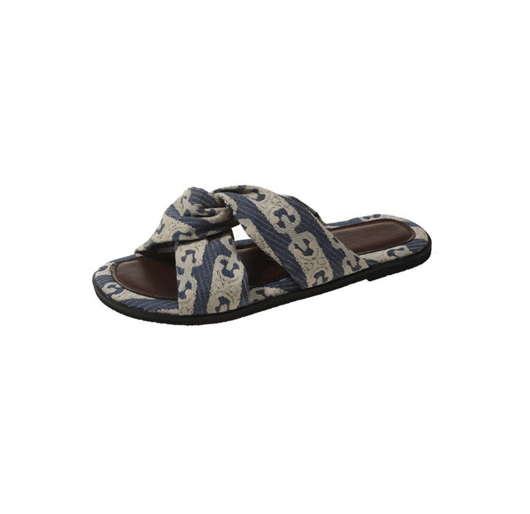 New versatile thick-soled sandals (royal blue slippers - size: 35-40) (contact customer service after placing an order to confirm the delivery size)