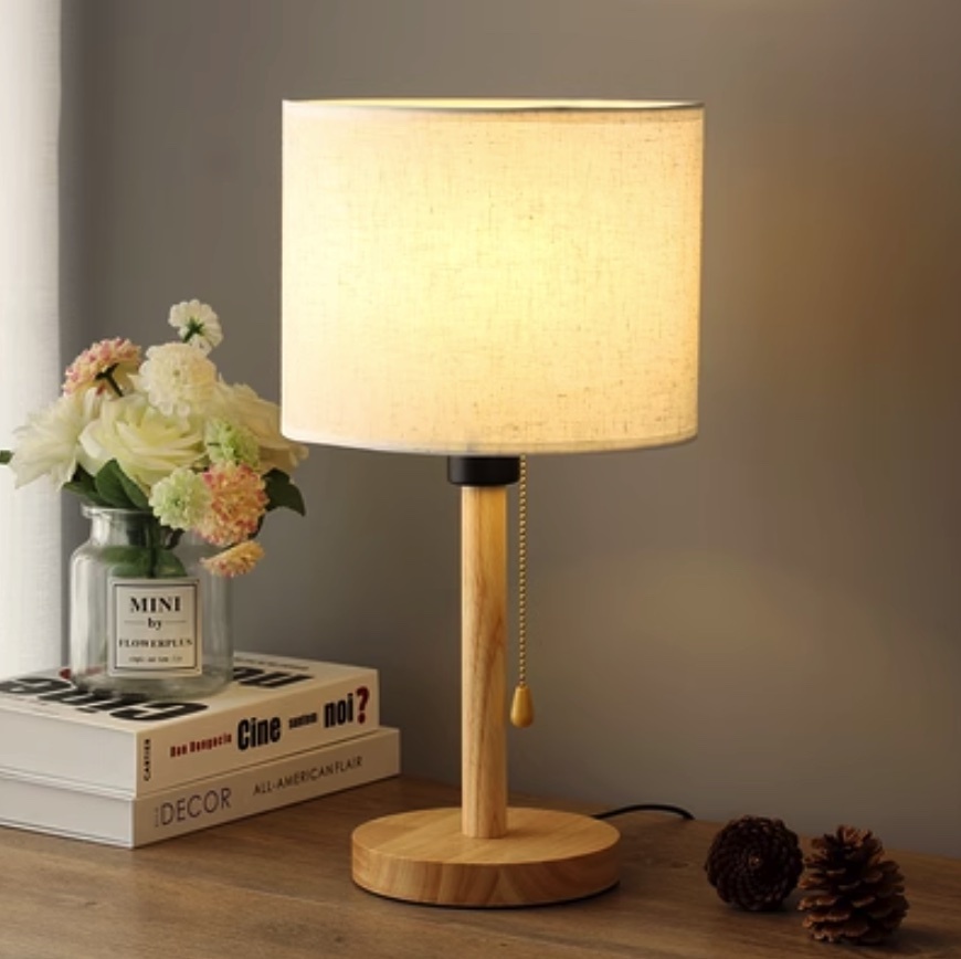 Popular warm and romantic rechargeable small desk lamp for girls (cylinder + pull switch + 5 watt warm light with three levels of brightness)