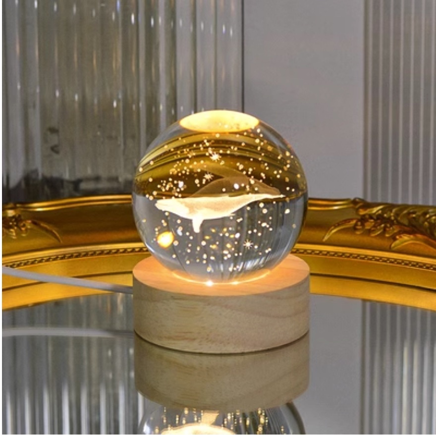 Popular creative crystal ball night light ([USB plug-in + warm yellow light] whale)